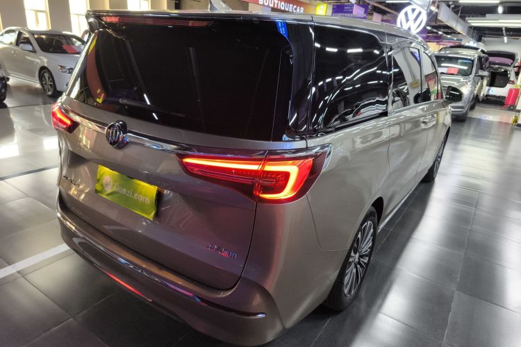 别克GL8 2023款 ES陆尊 豪华型和悦版车身外观7