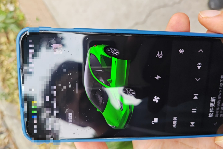 特斯拉 Model Y 2021款 标准续航后驱版中控内饰11