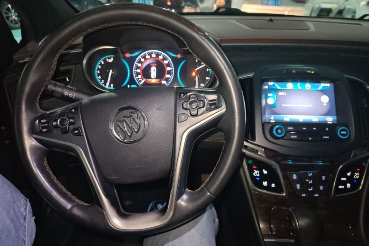 别克 君越 2013款 2.4L SIDI豪华舒适型中控内饰7002