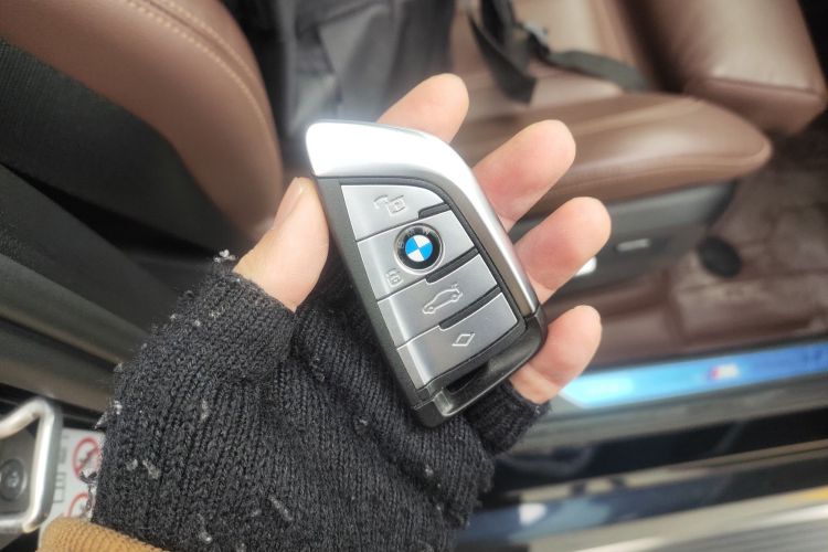 宝马X5(进口) 2021款 xDrive30i M运动套装中控内饰11