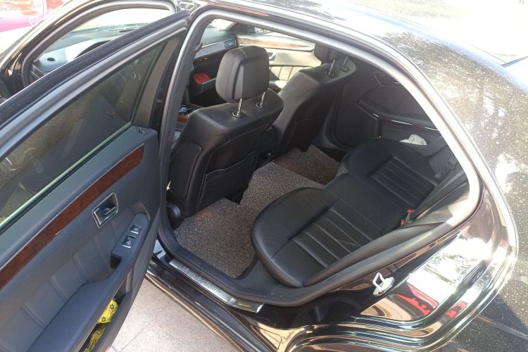 奔驰E级 2012款 E 300 L 优雅型中控内饰7004