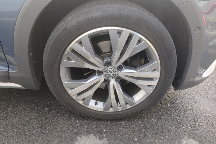 大众 蔚揽 2018款 380TSI 四驱拓行版车身外观10