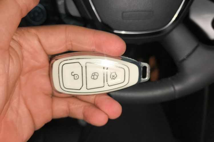 福特 翼虎 2015款 1.5L GTDi 四驱精英型中控内饰7001