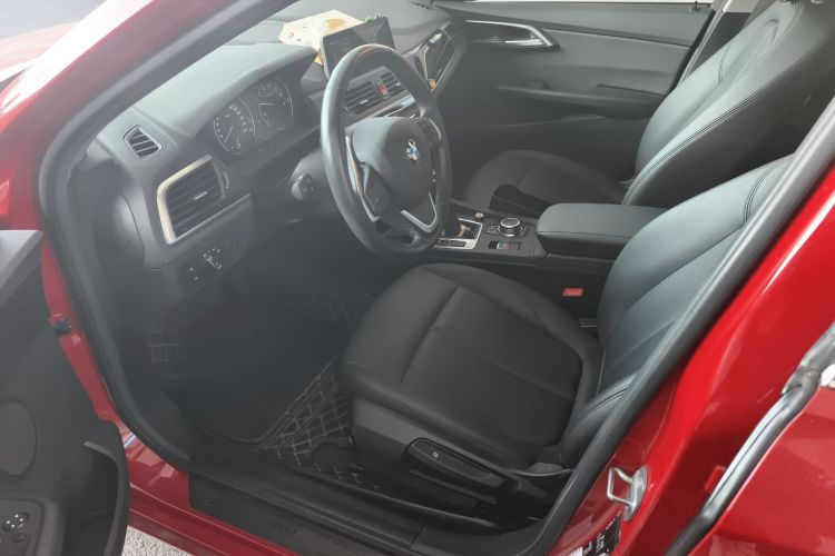 宝马1系 2019款 118i 时尚型中控内饰7003