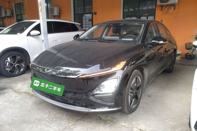 五菱汽车 五菱星光 2024款 共创版 510 进阶型车身外观1