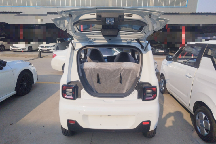 吉利银河 2024款 熊猫mini 200km 耐力熊机舱底盘23