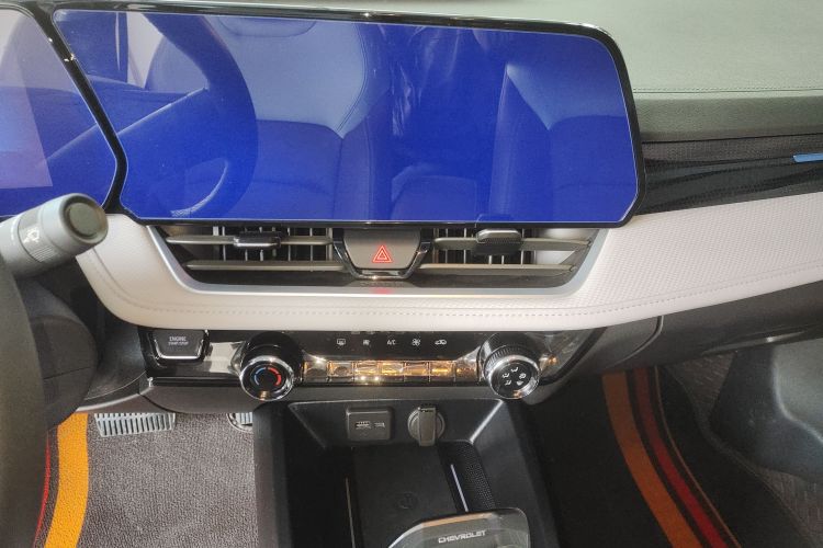 雪佛兰 科鲁泽 2024款 1.5L 双离合悦享版中控内饰16