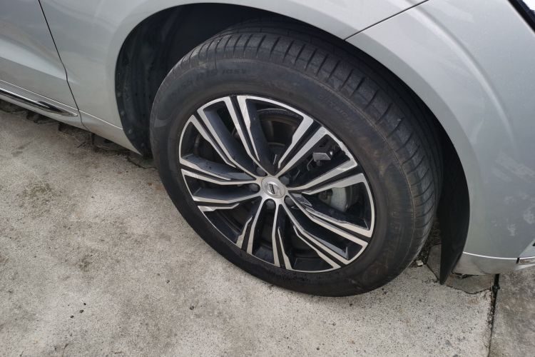 沃尔沃XC60 2022款 B5 四驱智远豪华版车身外观10