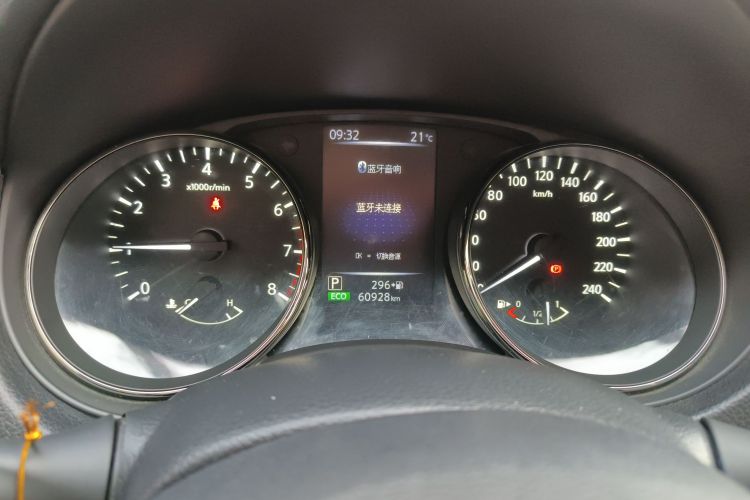 日产 奇骏 2019款 2.0L CVT智联七座舒适版 2WD中控内饰14