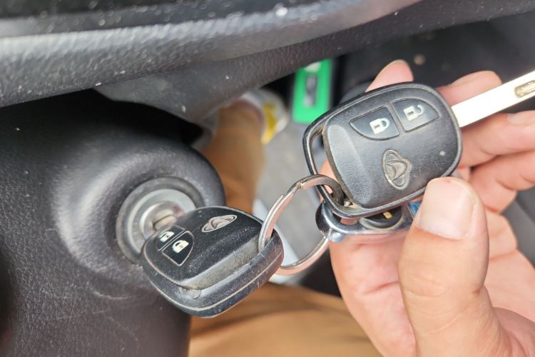 长安凯程 2017款 1.5L欧诺S超值型EA15-AB中控内饰11