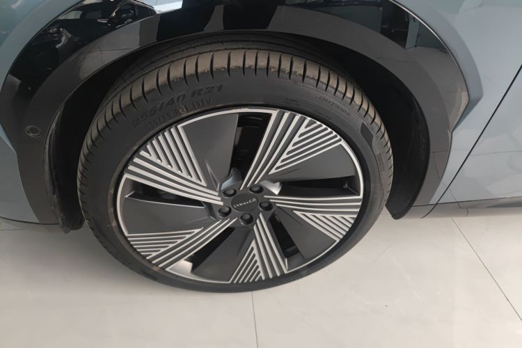 领克08 EM-P 2025款 245km 超长续航Halo车身外观6007