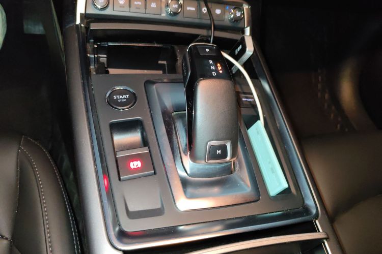 雪铁龙C6 2021款 400THP 舒适版中控内饰18