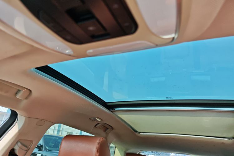 众泰T700 2017款 1.8T 双离合尊贵型局部细节22