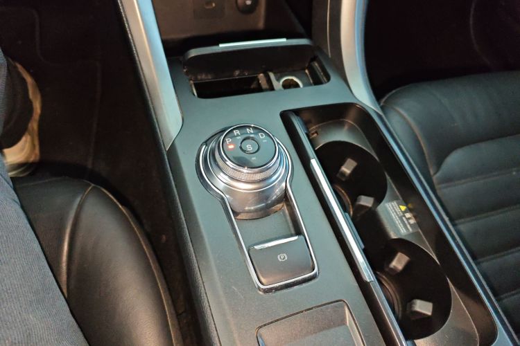 福特 蒙迪欧 2017款 EcoBoost 180 时尚型局部细节18