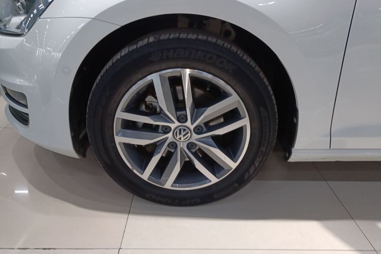 大众 高尔夫 2017款 230TSI 自动豪华百万辆纪念版车身外观6002