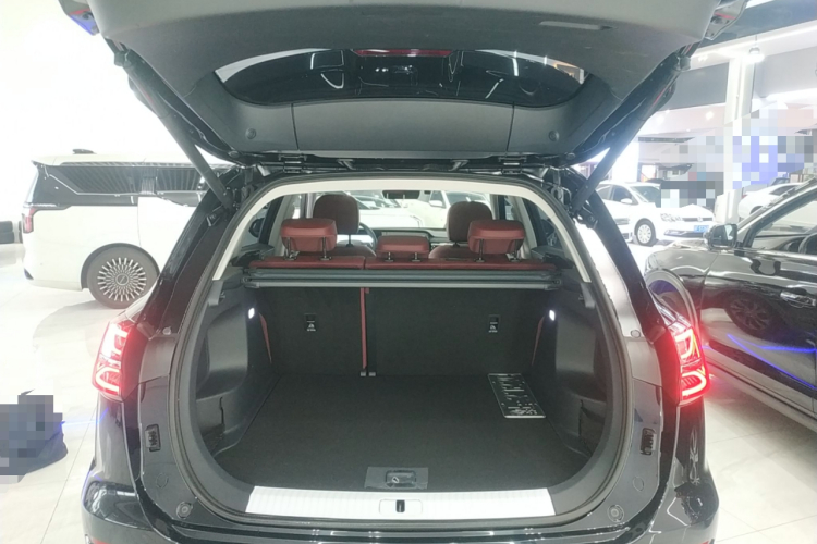 红旗HS5 2025款 2.0T 两驱旗享Pro版局部细节23