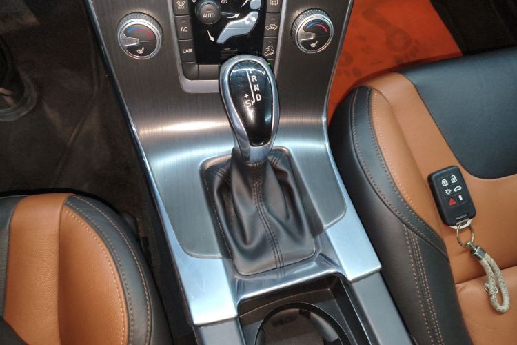 沃尔沃V60 2016款 Cross Country T6 AWD局部细节18