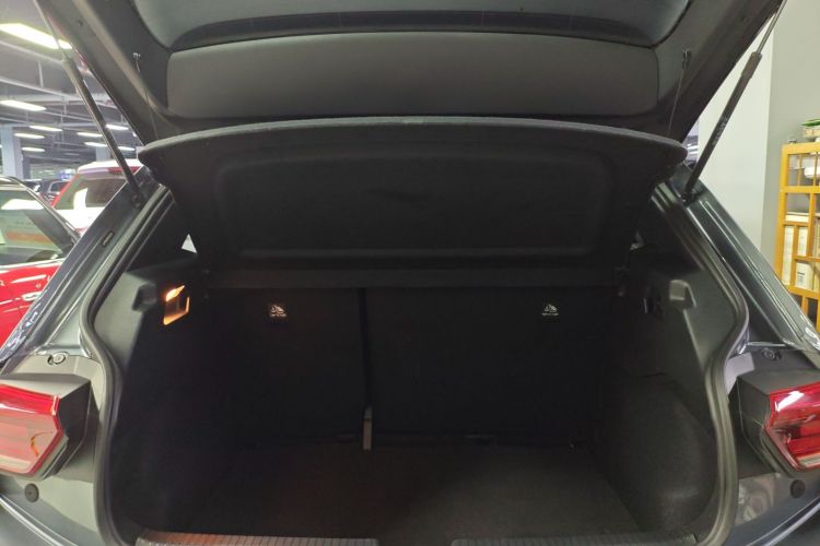 大众ID.3 2024款 纯净智享版机舱底盘23