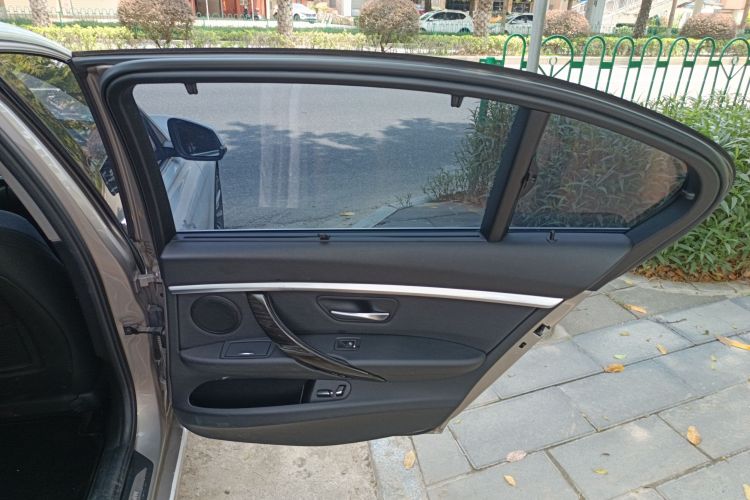 宝马3系 2018款 320Li 领先型豪华套装中控内饰45