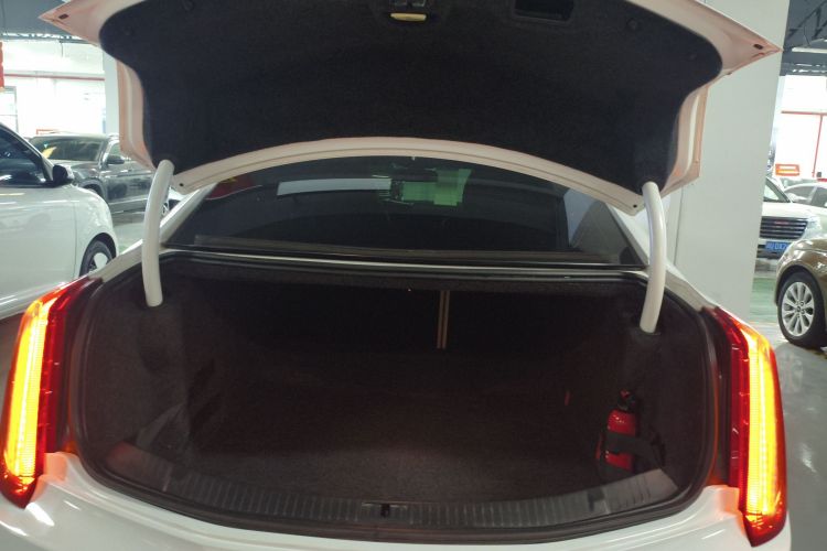 凯迪拉克XTS 2015款 28T 舒适型局部细节23