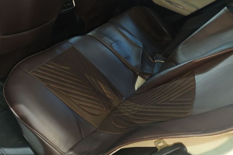 比亚迪 秦L 2024款 DM-i 120KM领先型中控内饰7004