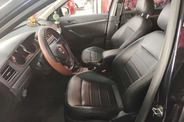 大众 2019款 朗逸启航 1.5L 自动风尚版 国VI中控内饰19