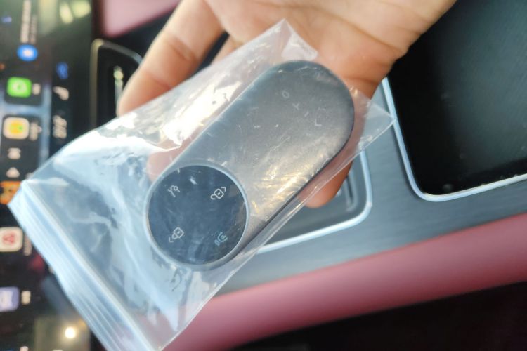 鸿蒙智行 问界M8 2025款 纯电 Max+ 五座长续航版中控内饰7001