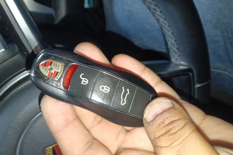 保时捷 2016款 Cayenne 3.0T中控内饰7001