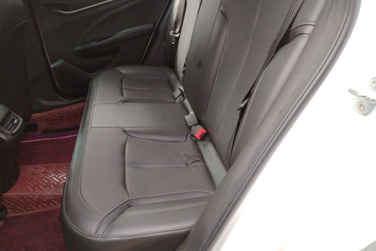 别克 英朗 2021款 改款 典范 1.5L 自动精英型中控内饰21