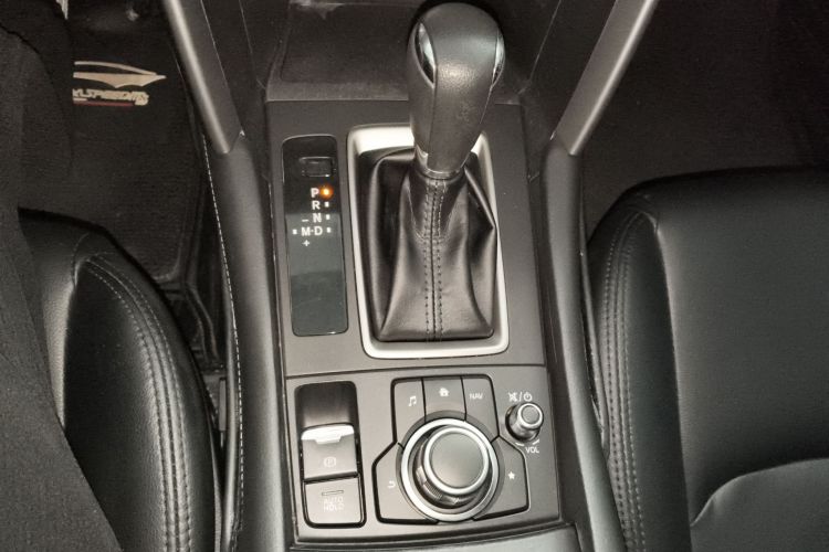 马自达CX-4 2018款 2.0L 自动两驱蓝天活力版 国VI中控内饰18