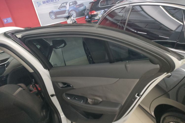 雪佛兰 迈锐宝 2016款 1.6T 自动舒适版中控内饰45