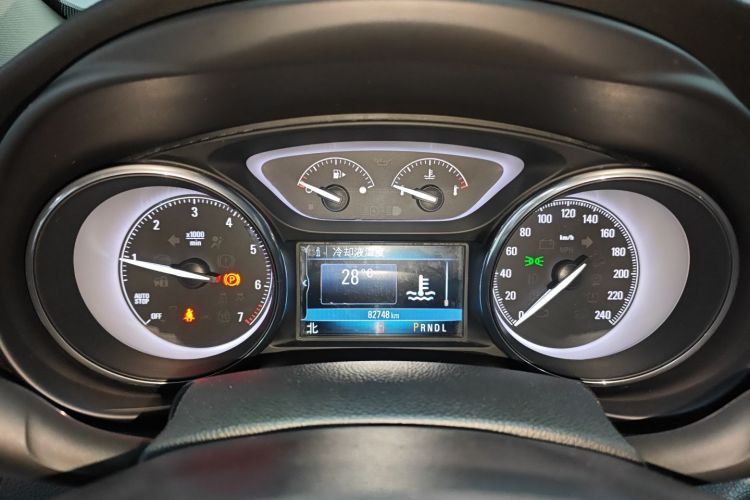 别克 昂科威 2020款 20T 两驱领先型中控内饰14