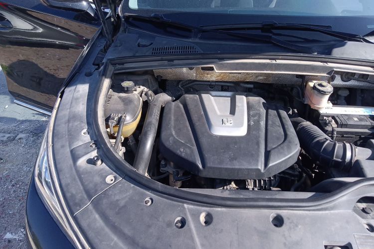 比亚迪 唐 2018款 2.0T 自动智联尊荣型 7座 国V机舱底盘25