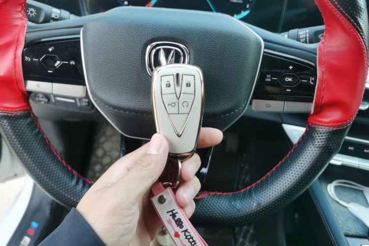 长安 逸动 2023款 畅享版 PLUS 蓝鲸NE 1.4T GDI DCT尊贵版中控内饰11