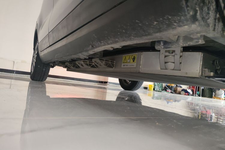 零跑汽车 零跑T03 2020款 400豪华版机舱底盘29