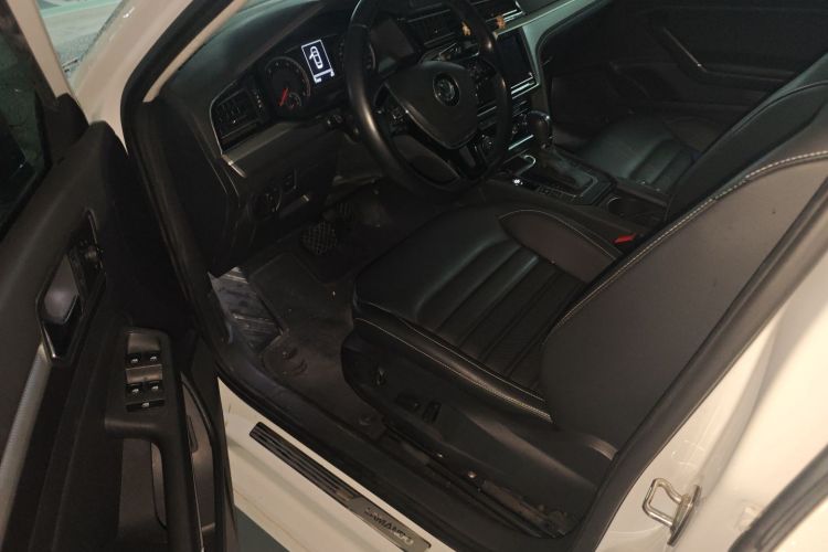 大众 凌渡 2019款 280TSI DSG舒适版 国VI中控内饰7003