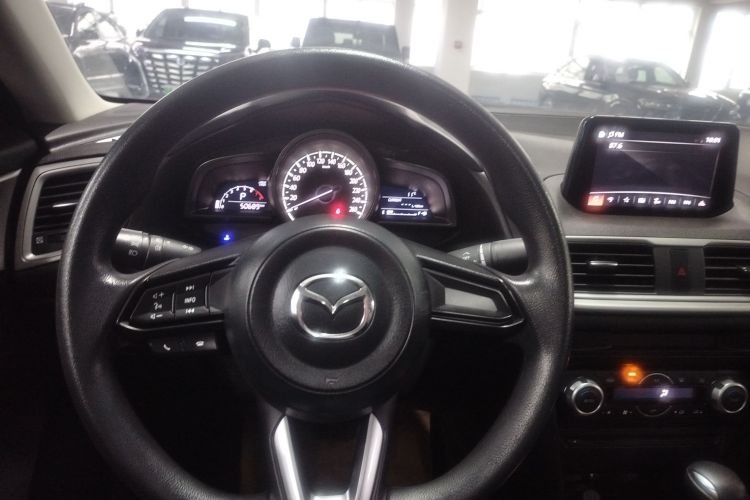 马自达3 昂克赛拉 2019款 云控版 三厢 1.5L 自动豪华型 国VI中控内饰13