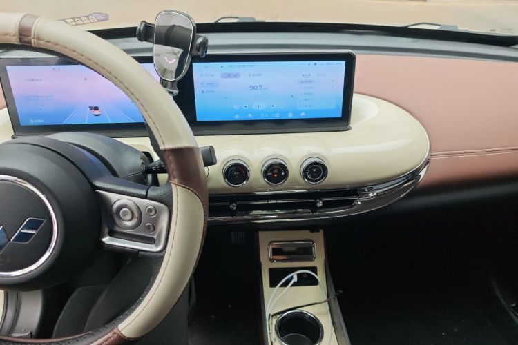 五菱汽车 五菱缤果 2023款 410km 灵犀尊享款中控内饰16