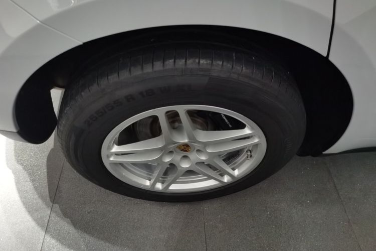 保时捷 2018款 Macan 2.0T车身外观6008