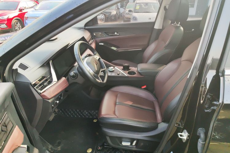 思皓X8 PLUS 2023款 1.5TGDI DCT智尚版 7座中控内饰19