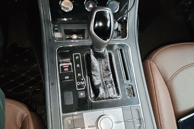 众泰T600 2018款 运动版 1.5T 自动豪华型中控内饰18