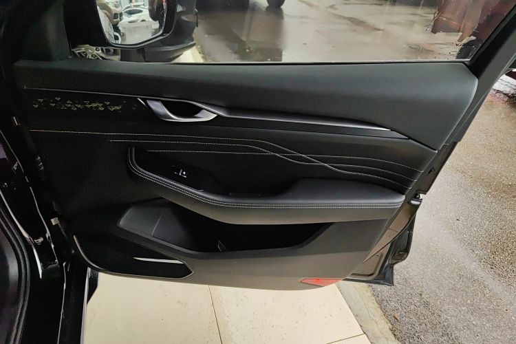 吉利汽车 星瑞 2023款 1.5TD 昆仑版中控内饰7005