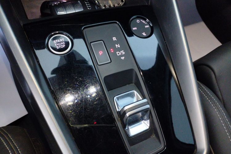 奥迪A3 2024款 Sportback 35 TFSI 时尚运动型中控内饰18