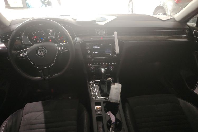 大众 迈腾 2017款 330TSI DSG 豪华型中控内饰12