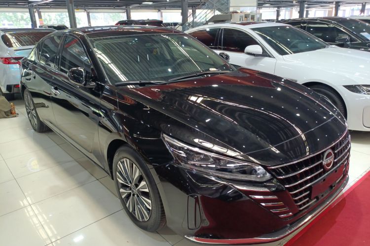 日产 天籁 2022款 2.0L XL-TLS 悦享版车身外观3