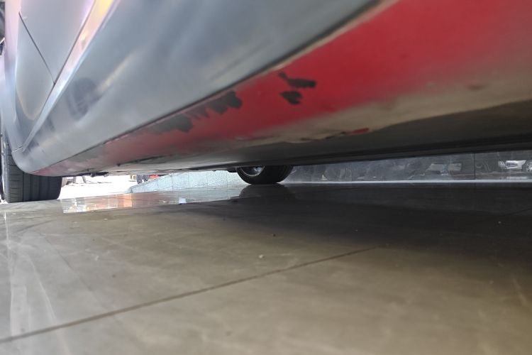 特斯拉 Model 3 2022款 Performance高性能全轮驱动版局部细节9002