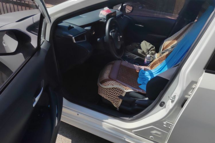 丰田 雷凌 2021款 TNGA 1.5L CVT进取版中控内饰20