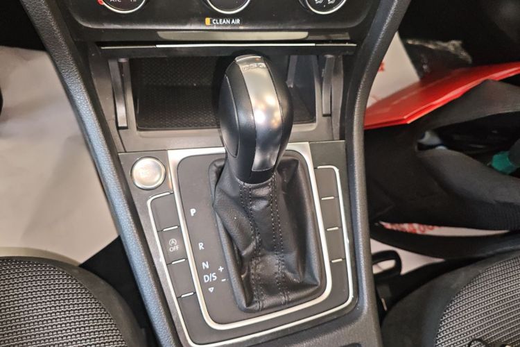 大众 高尔夫 2020款 挚爱版 280TSI DSG舒适型中控内饰18