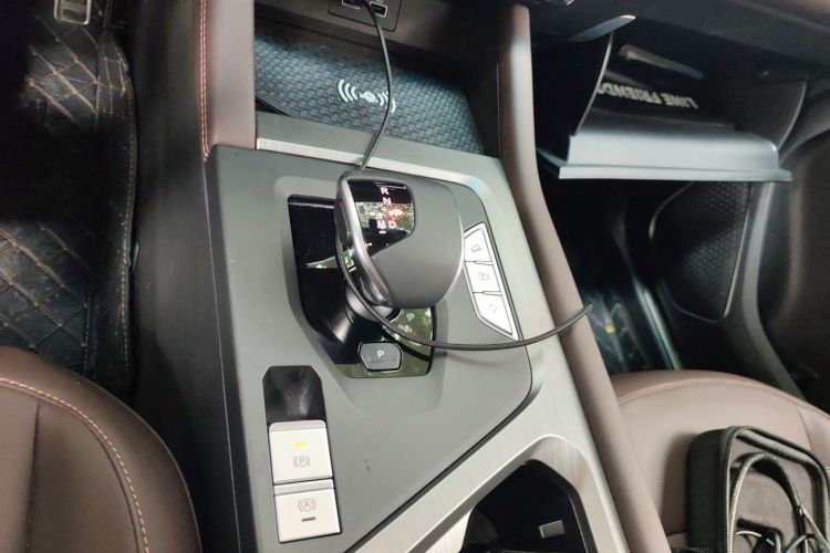 捷途X95 2024款 1.6T DCT时代版 7座中控内饰18