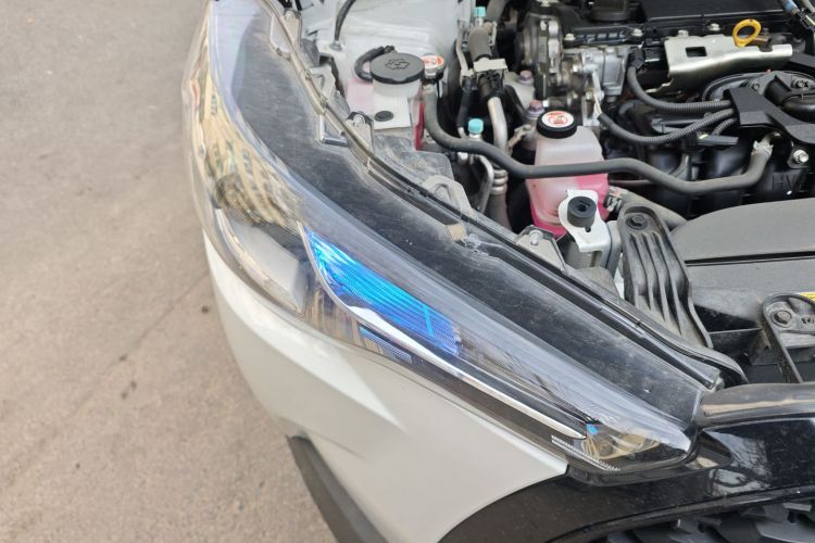 丰田 卡罗拉锐放 2023款 双擎 2.0L 精英版车身外观8